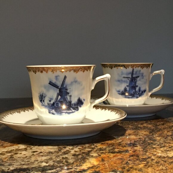Two Delft Blue and Gold Porcelain Holland Teacup and Saucer Set - Picture 14 of 15
